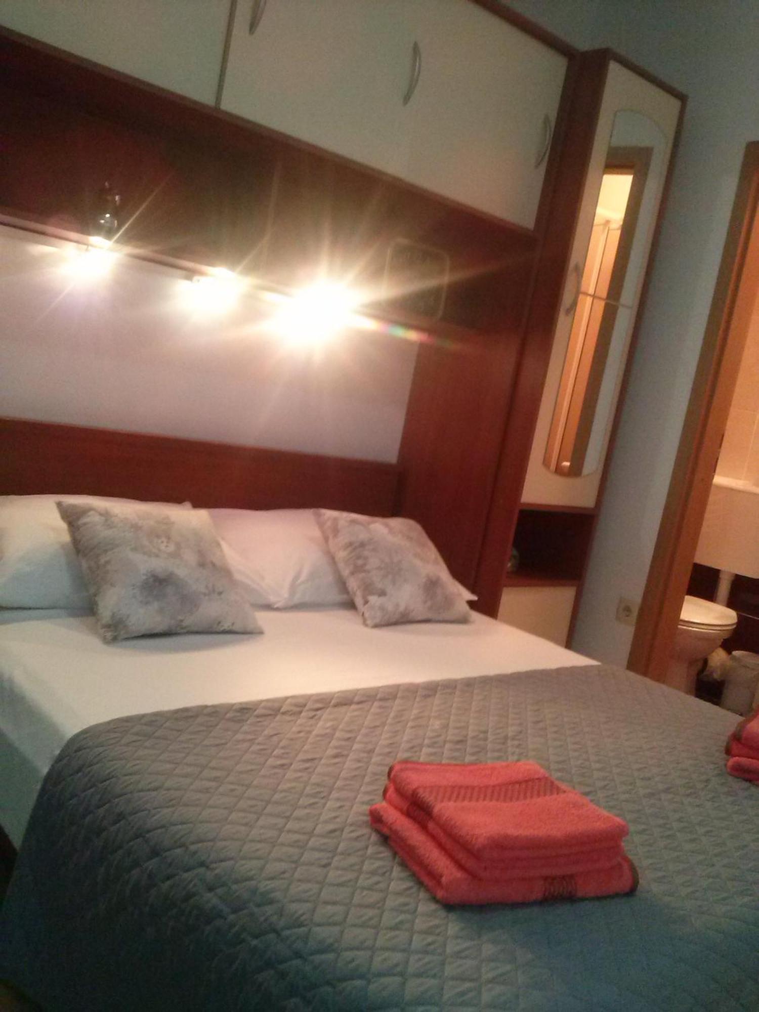 Studio Apartment Mala Plaza Kaštela Eksteriør bilde