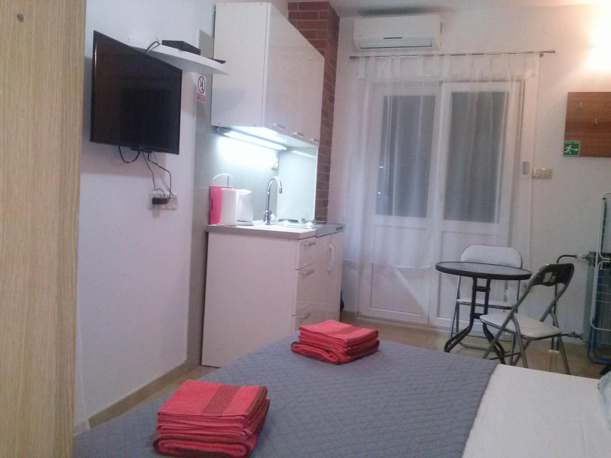 Studio Apartment Mala Plaza Kaštela Eksteriør bilde
