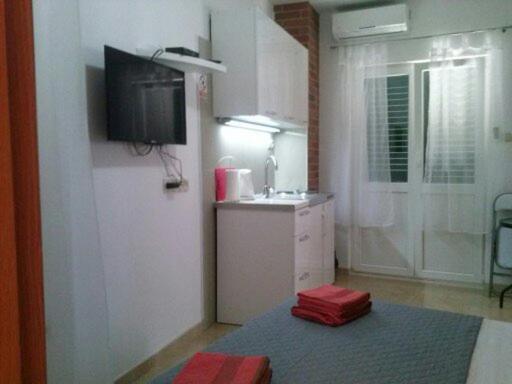 Studio Apartment Mala Plaza Kaštela Eksteriør bilde