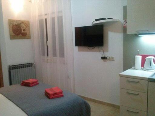Studio Apartment Mala Plaza Kaštela Eksteriør bilde