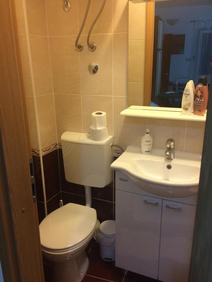 Studio Apartment Mala Plaza Kaštela Eksteriør bilde